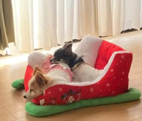Cama Navideña Tipo Trineo para Mascotas – Súper Suave y Cálida”